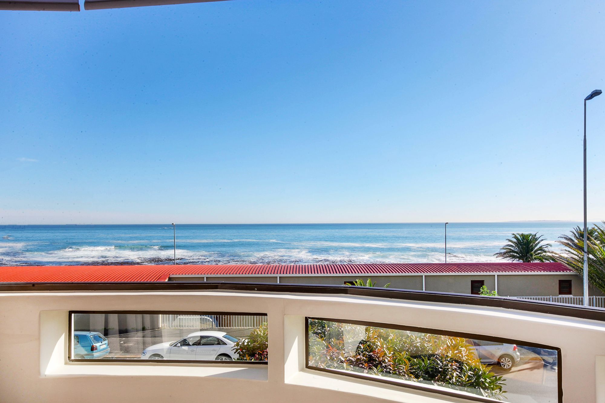 Backup Powered Sea View Apartment On The Promenade Città del Capo Esterno foto