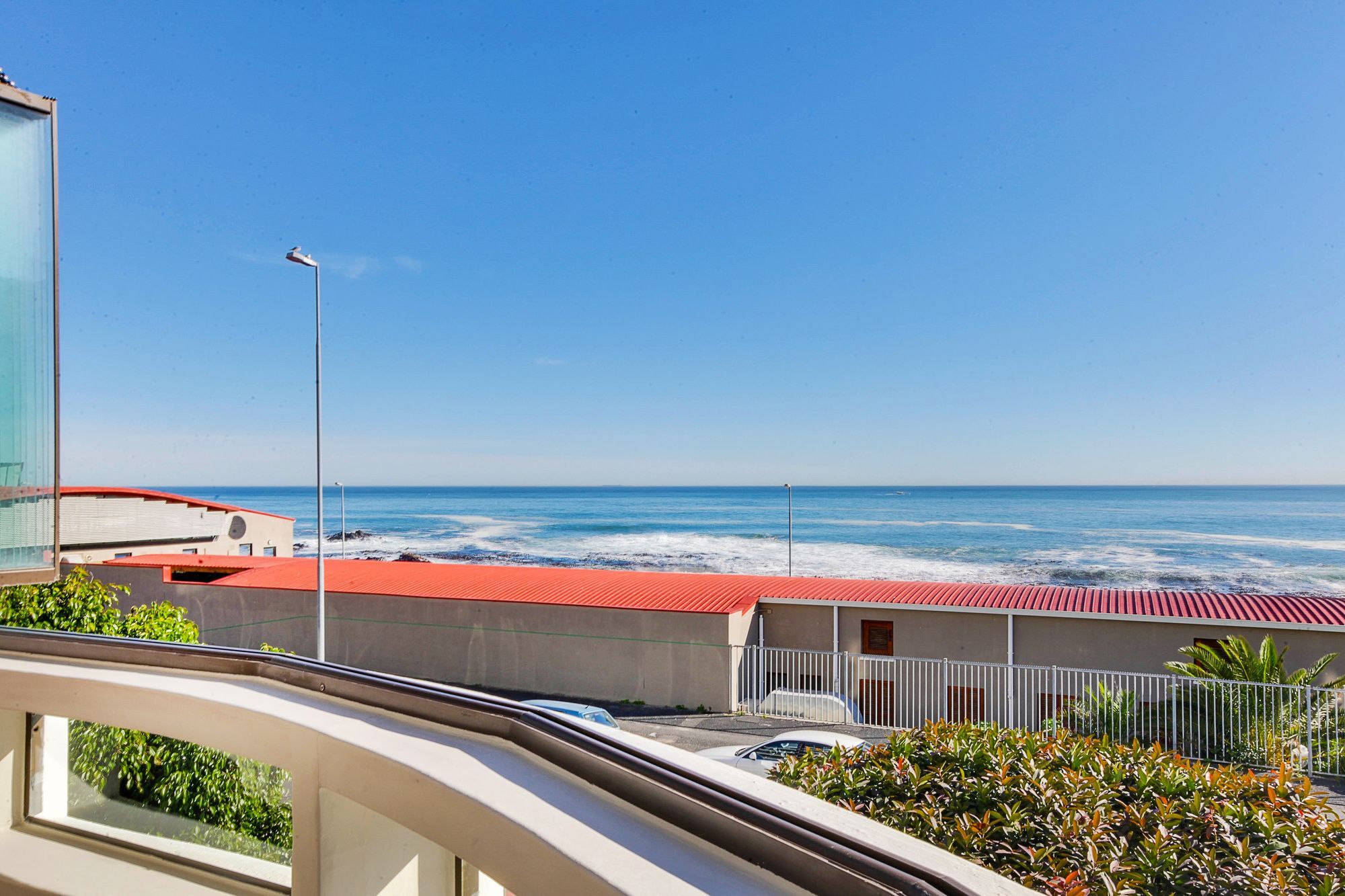 Backup Powered Sea View Apartment On The Promenade Città del Capo Esterno foto